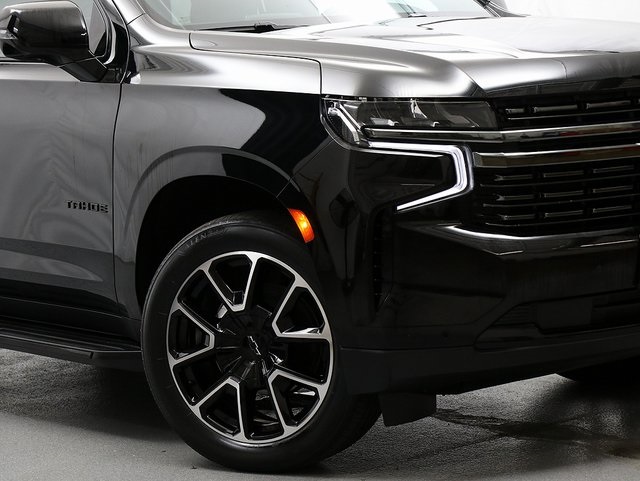 2022 Chevrolet Tahoe RST photo 3