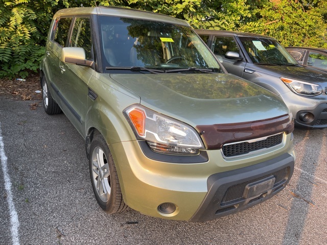 Used 2011 Kia Soul Base with VIN KNDJT2A22B7272065 for sale in Louisville, KY