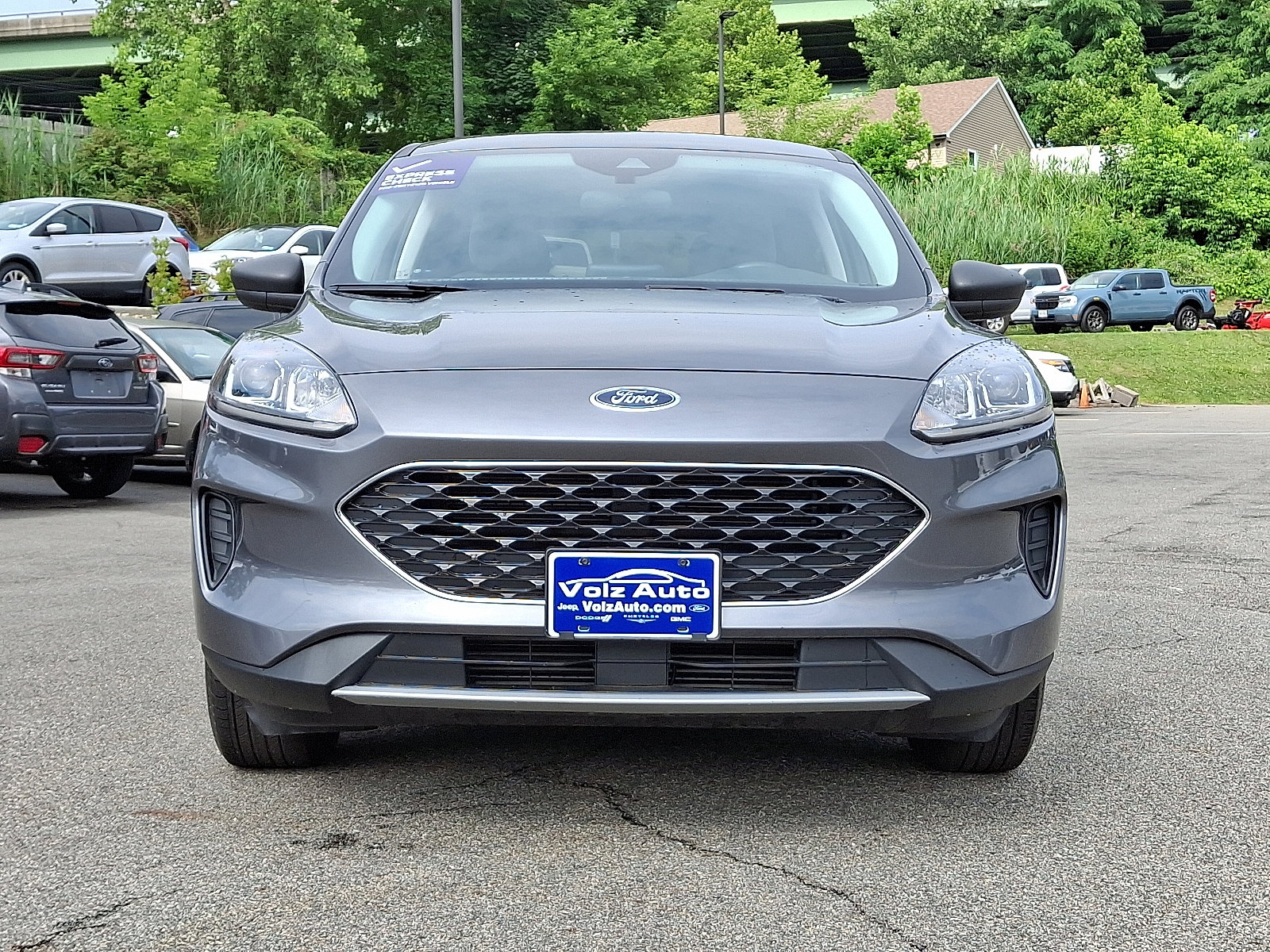 2022 Ford Escape SE photo 3