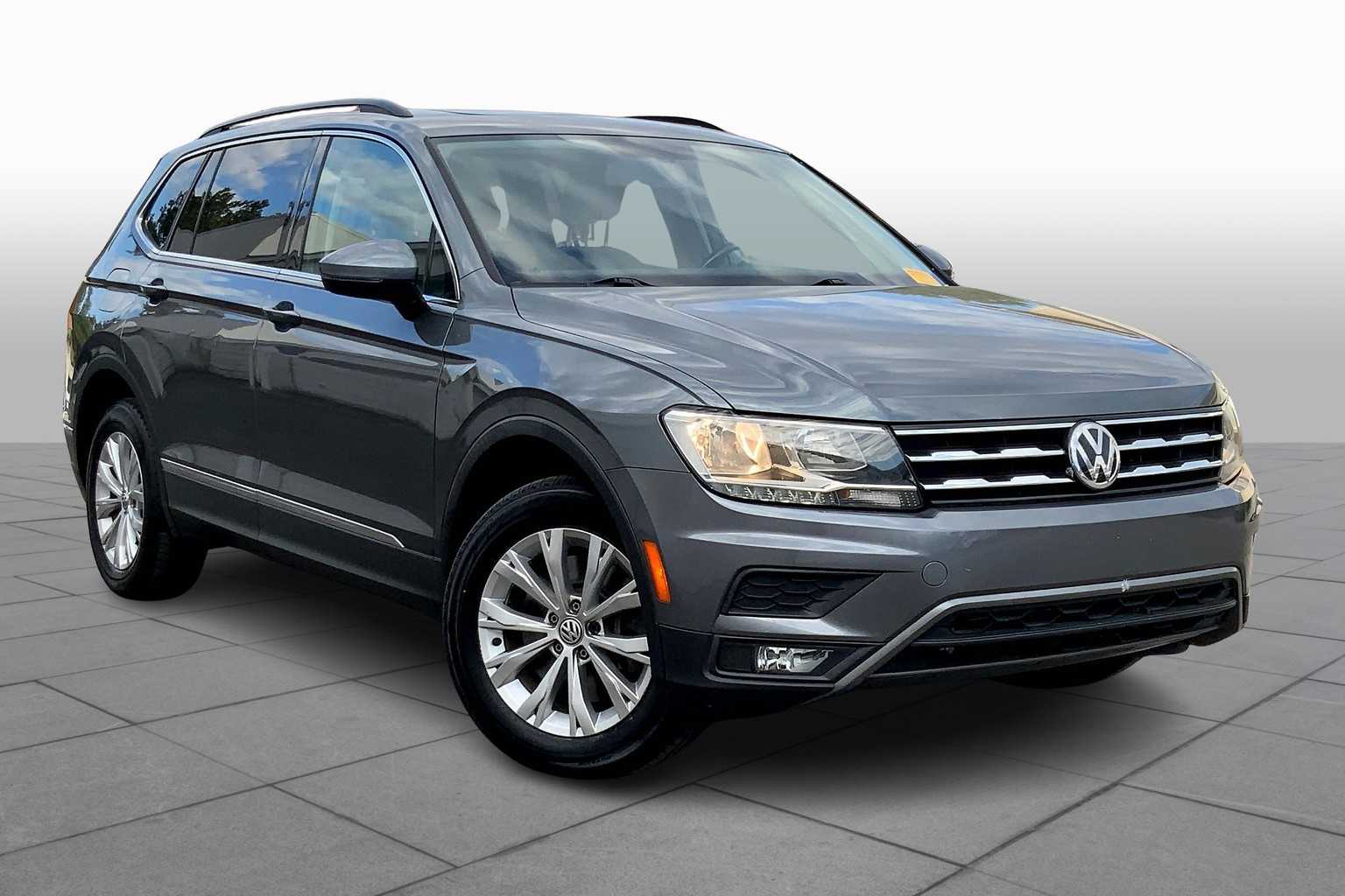 Used 2018 Volkswagen Tiguan SE with VIN 3VV3B7AX6JM023052 for sale in Kansas City