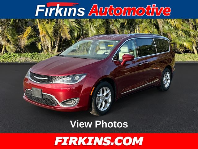 2018 Chrysler Pacifica Touring L Plus's photo