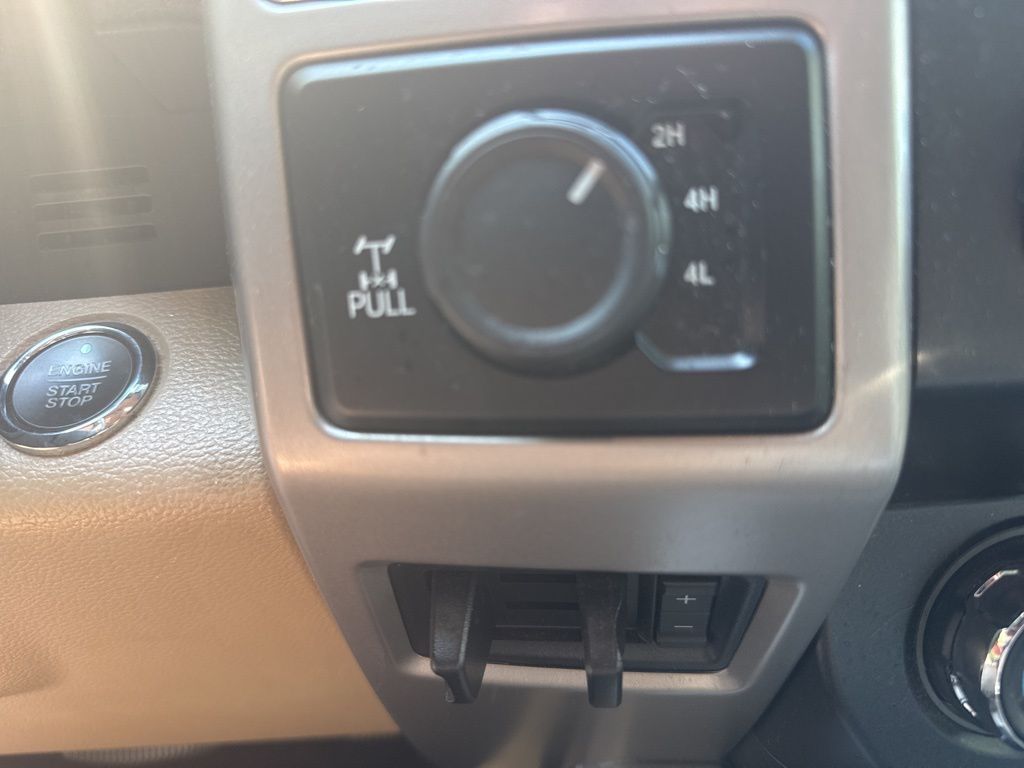 2019 Ford F-250 Lariat photo 17