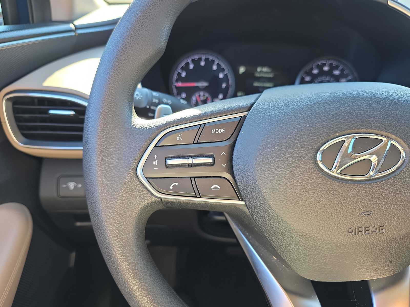 2022 Hyundai Santa Fe SEL photo 16