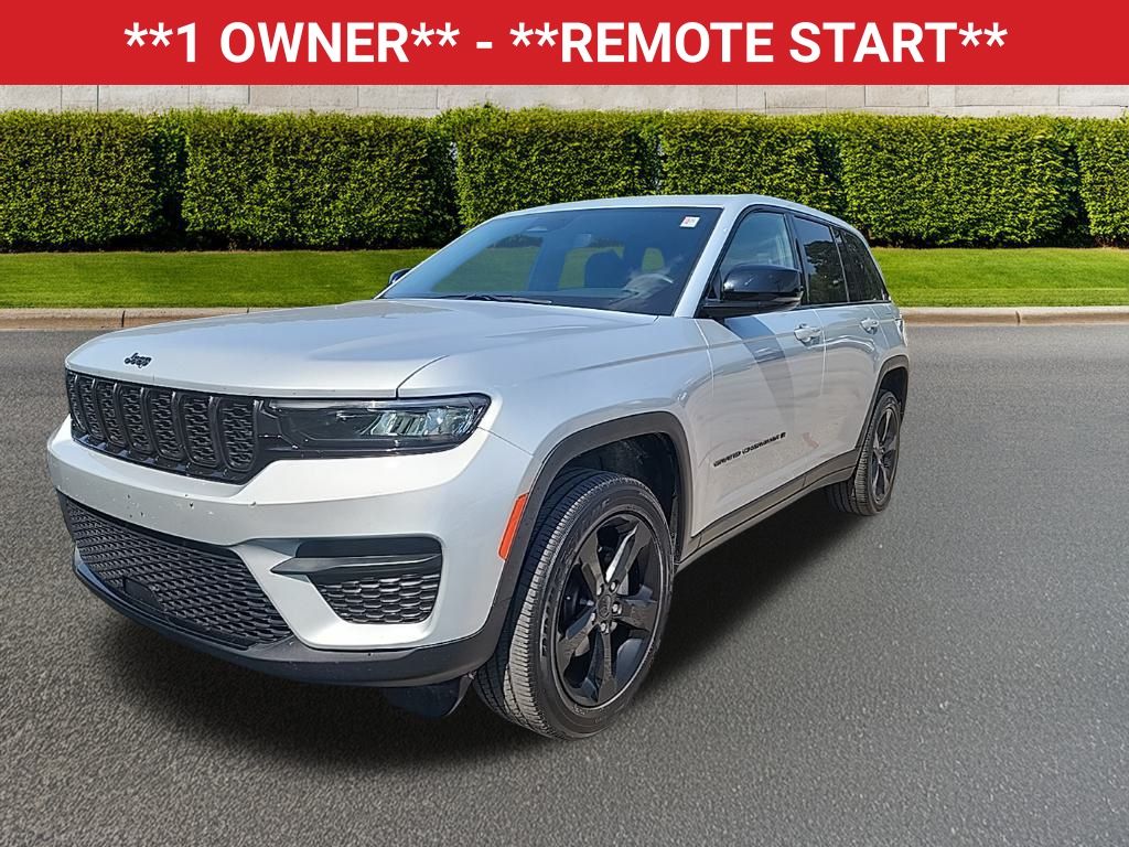 2023 Jeep Grand Cherokee Altitude photo 2