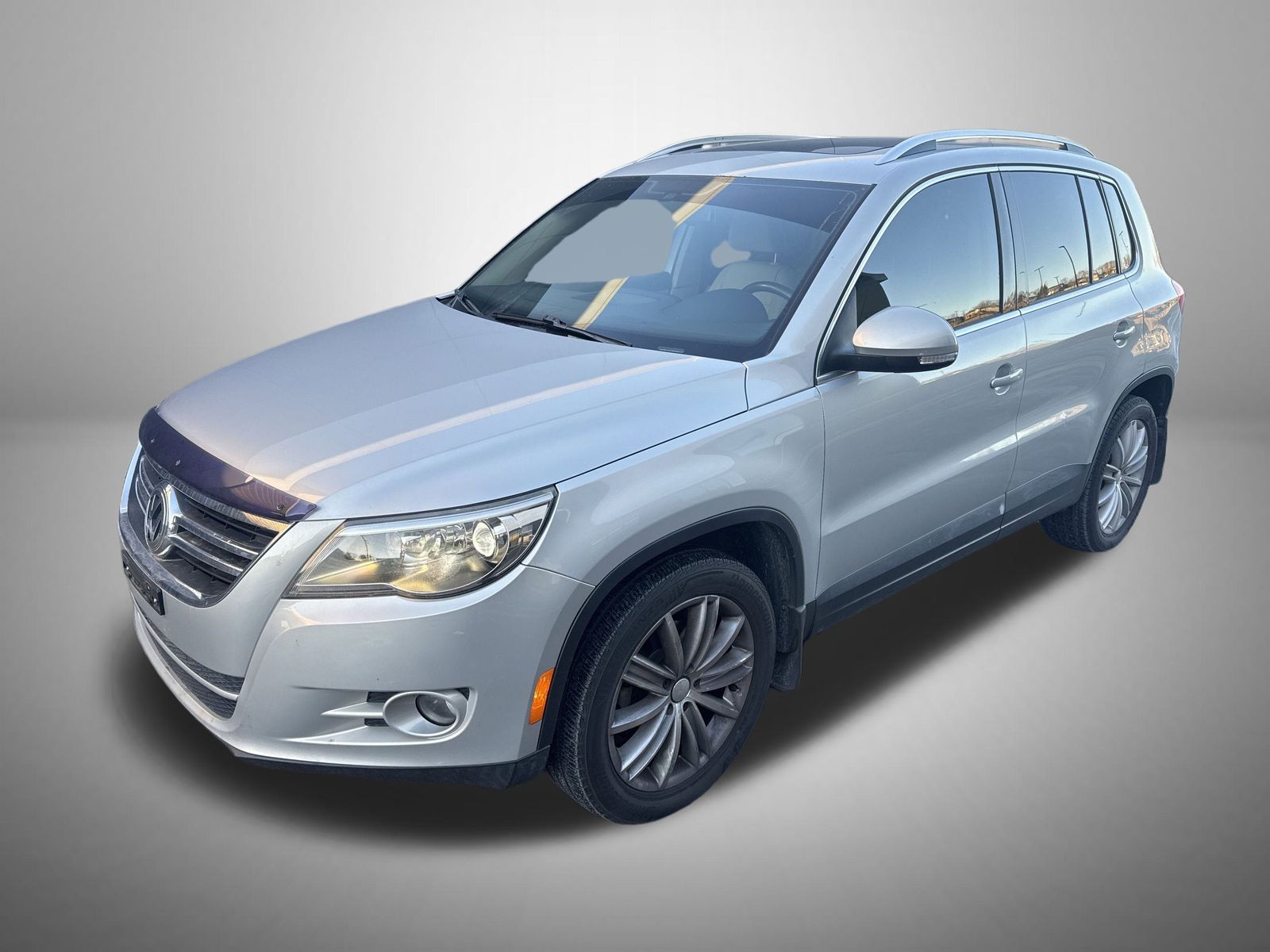 2011 Volkswagen Tiguan SEL's photo