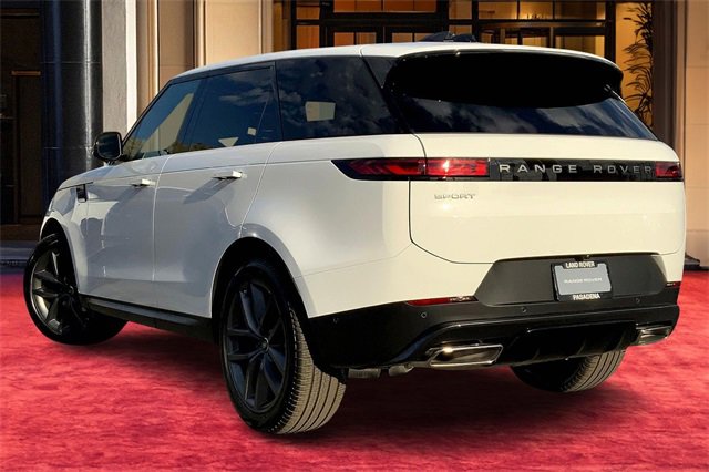 2025 Land Rover Range Rover Sport SE photo 2