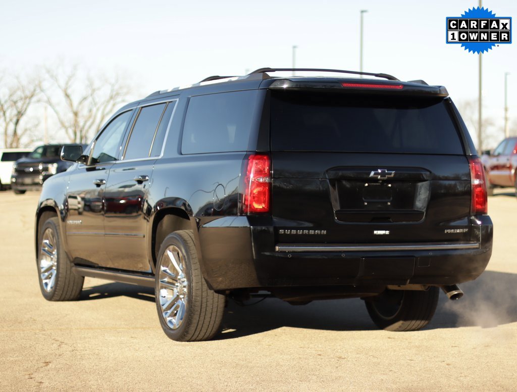 2020 Chevrolet Suburban Premier photo 3