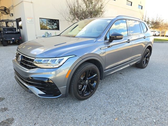 2024 Volkswagen Tiguan SE R-LINE BLACK