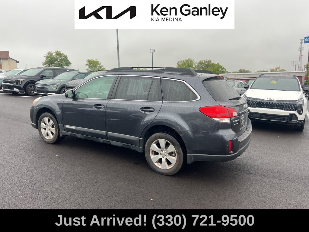 2010 Subaru Outback 2.5i photo 4