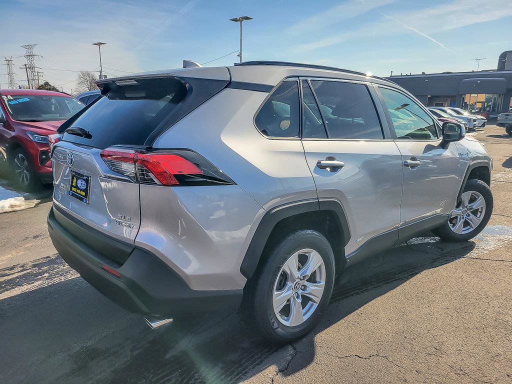 2019 TOYOTA RAV4 - Image 9
