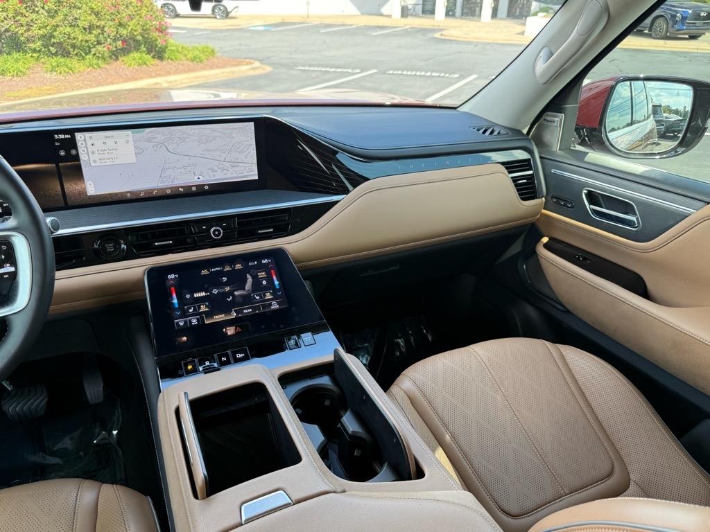 2025 Infiniti QX80 Sensory photo 25