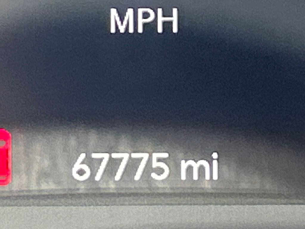 2021 Jeep Cherokee Latitude photo 28