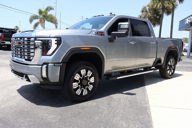 2025 Gmc Sierra 3500 HD Denali photo 4
