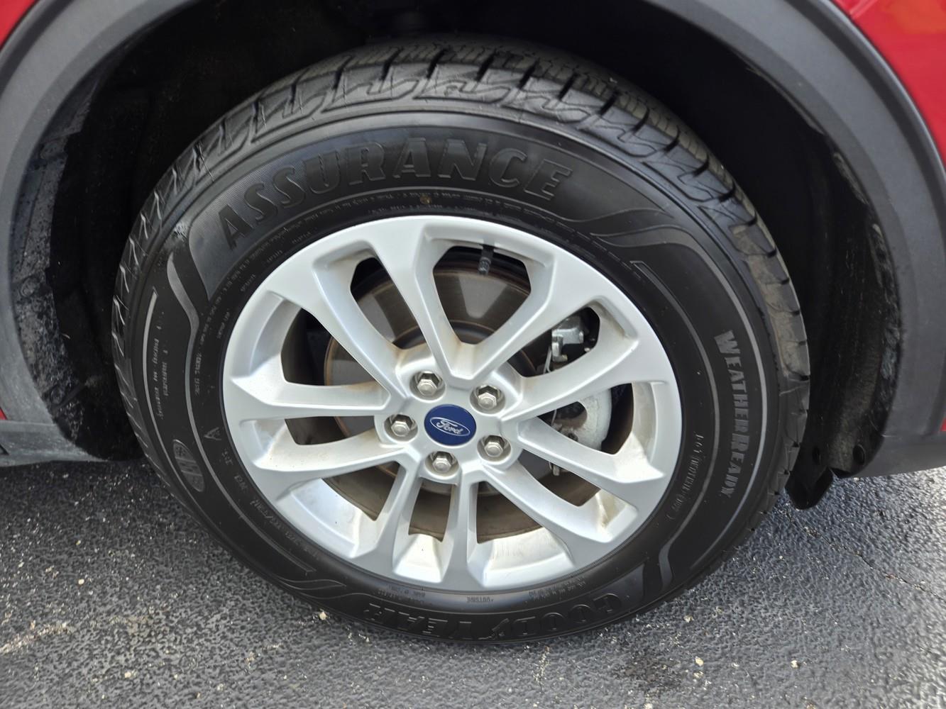 2020 Ford Escape SE photo 37