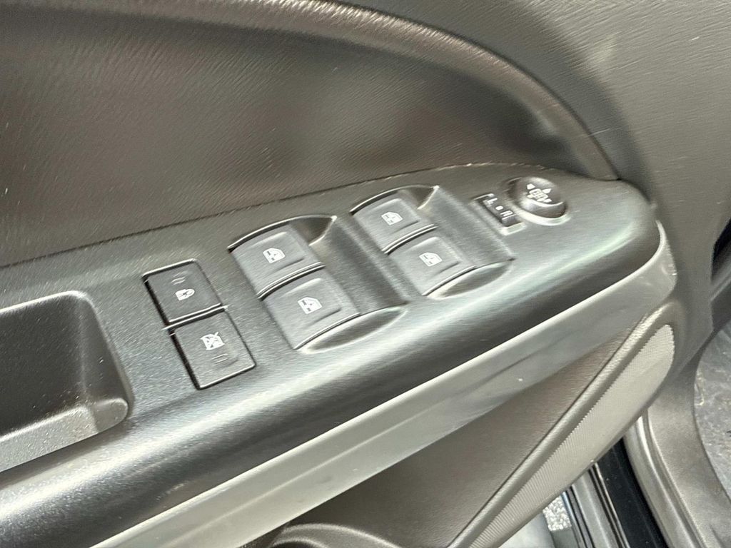 2019 Chevrolet Colorado LT photo 21