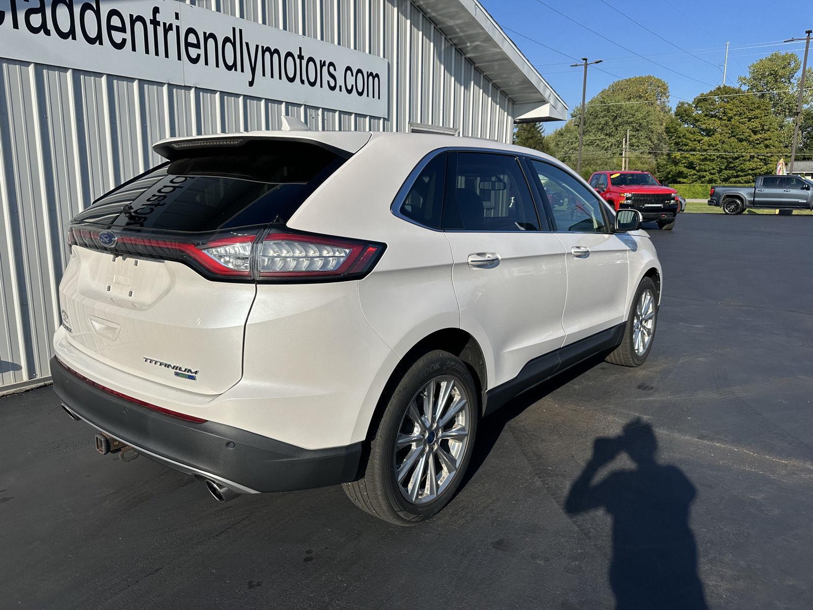 2017 Ford Edge Titanium photo 3