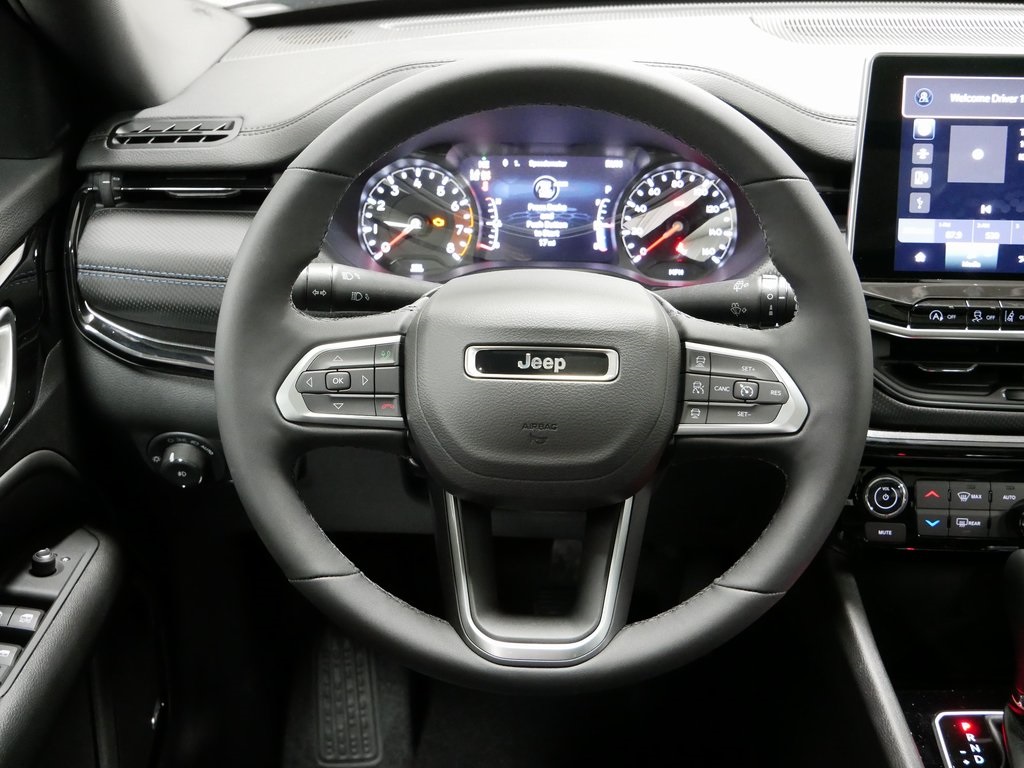 2025 Jeep Compass Limited photo 12