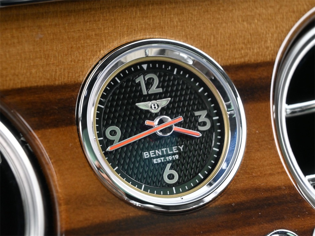 2022 Bentley Continental GT V8 photo 23