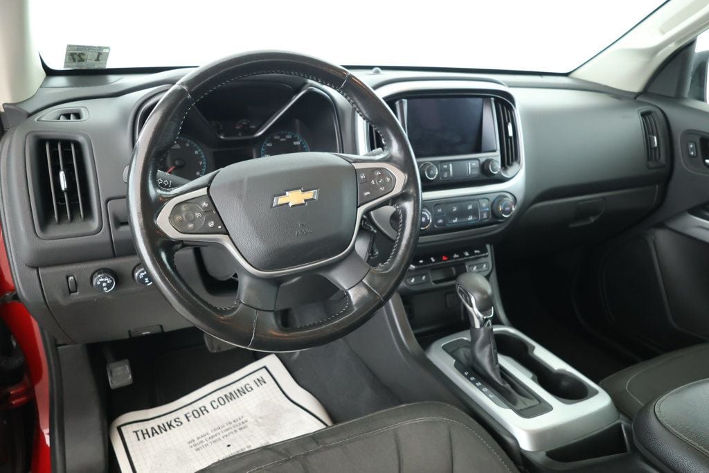 2022 Chevrolet Colorado LT photo 10