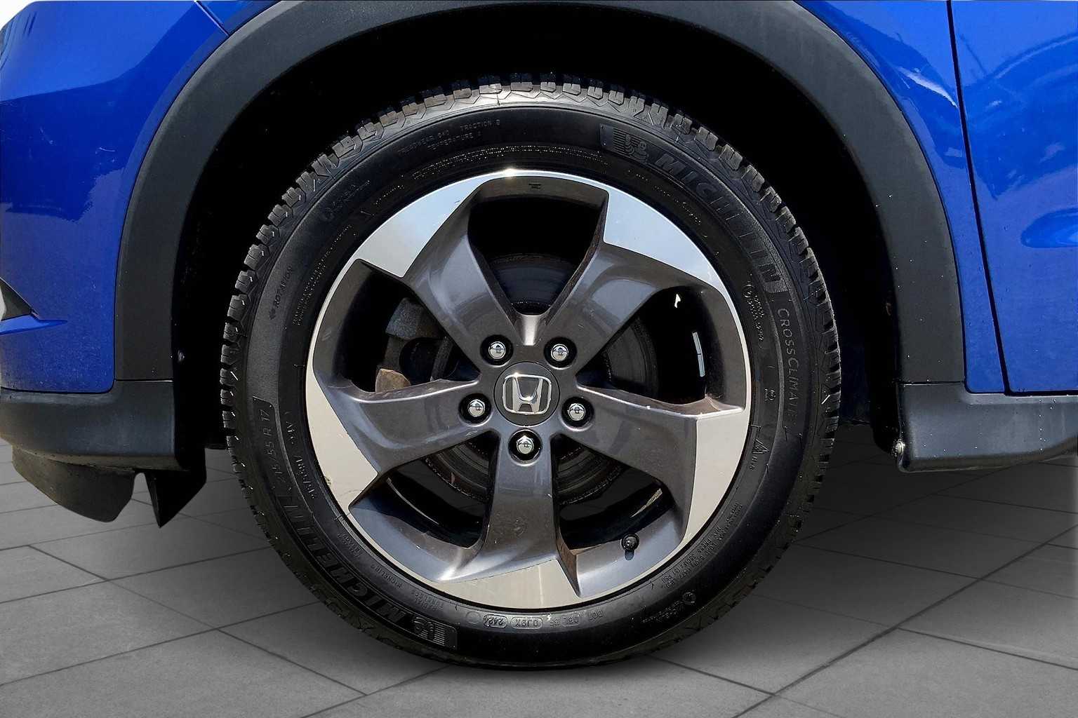 2018 Honda HR-V EX-L photo 9