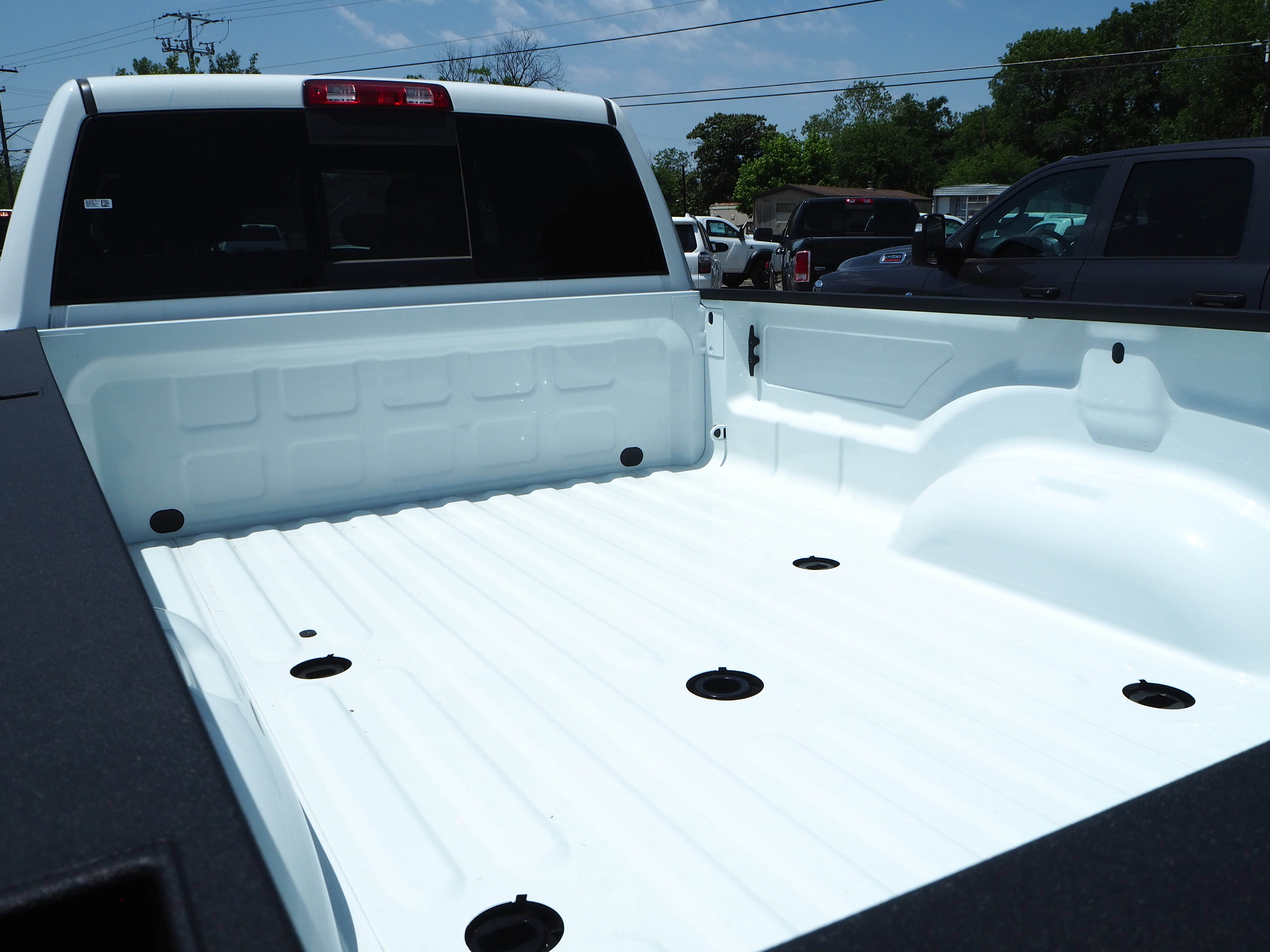 2025 Ram 3500 Tradesman photo 3