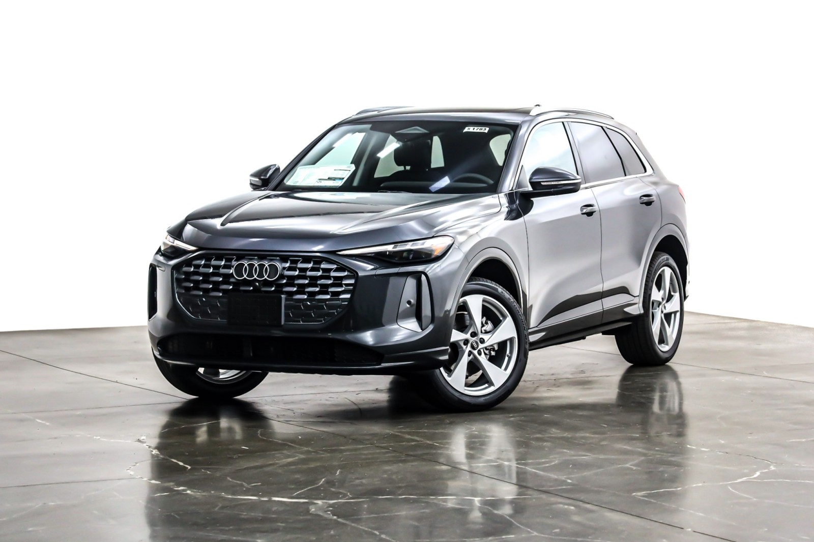 2025 Audi New Q5 Premium Plus's photo