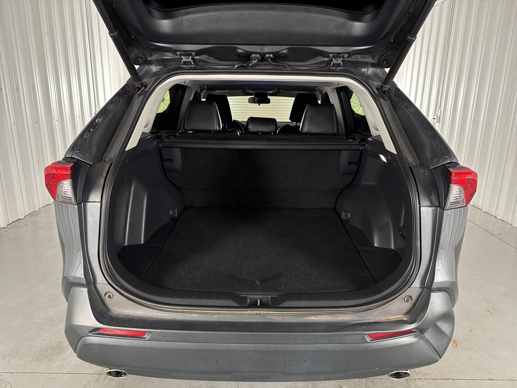 2023 Toyota RAV4 XLE photo 6