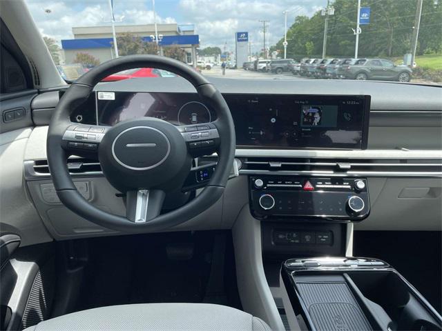 2025 Hyundai Tucson Limited photo 13