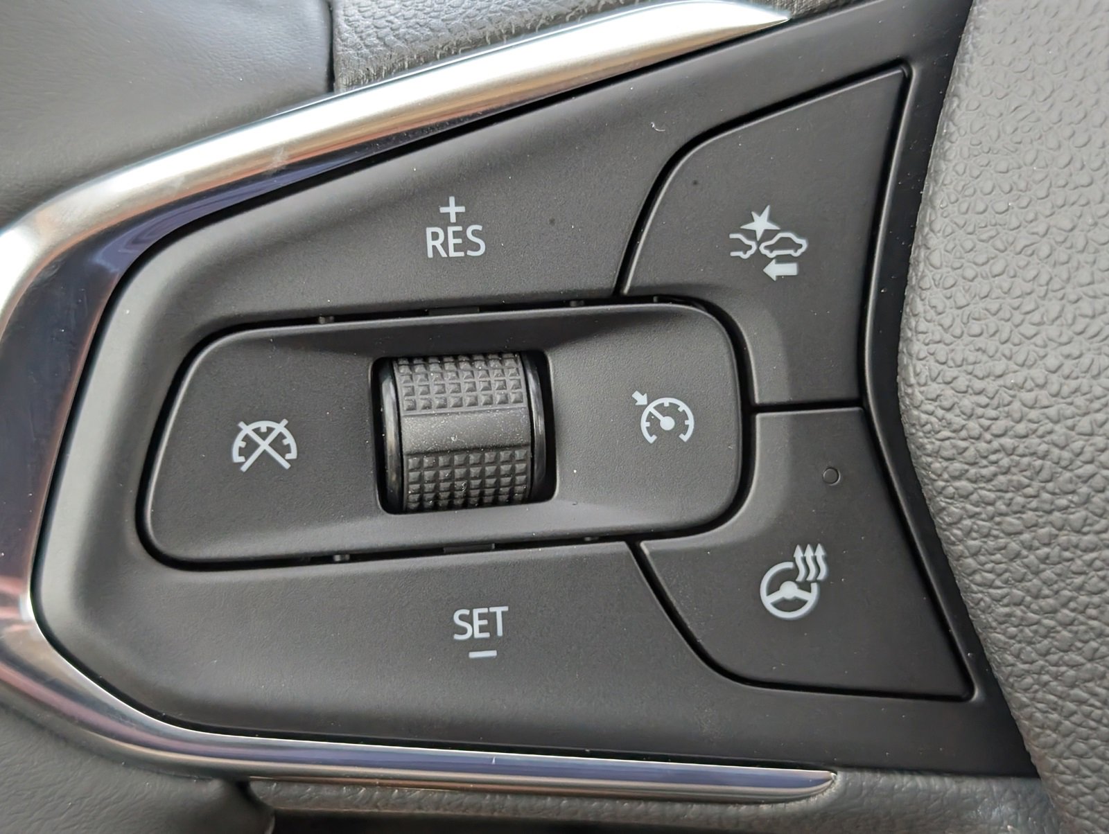 2026 Chevrolet Trax LT photo 10