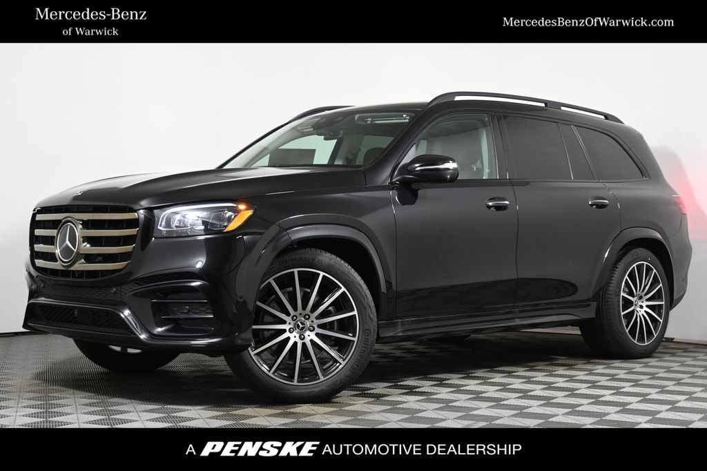 2026 Mercedes-Benz GLS Base's photo