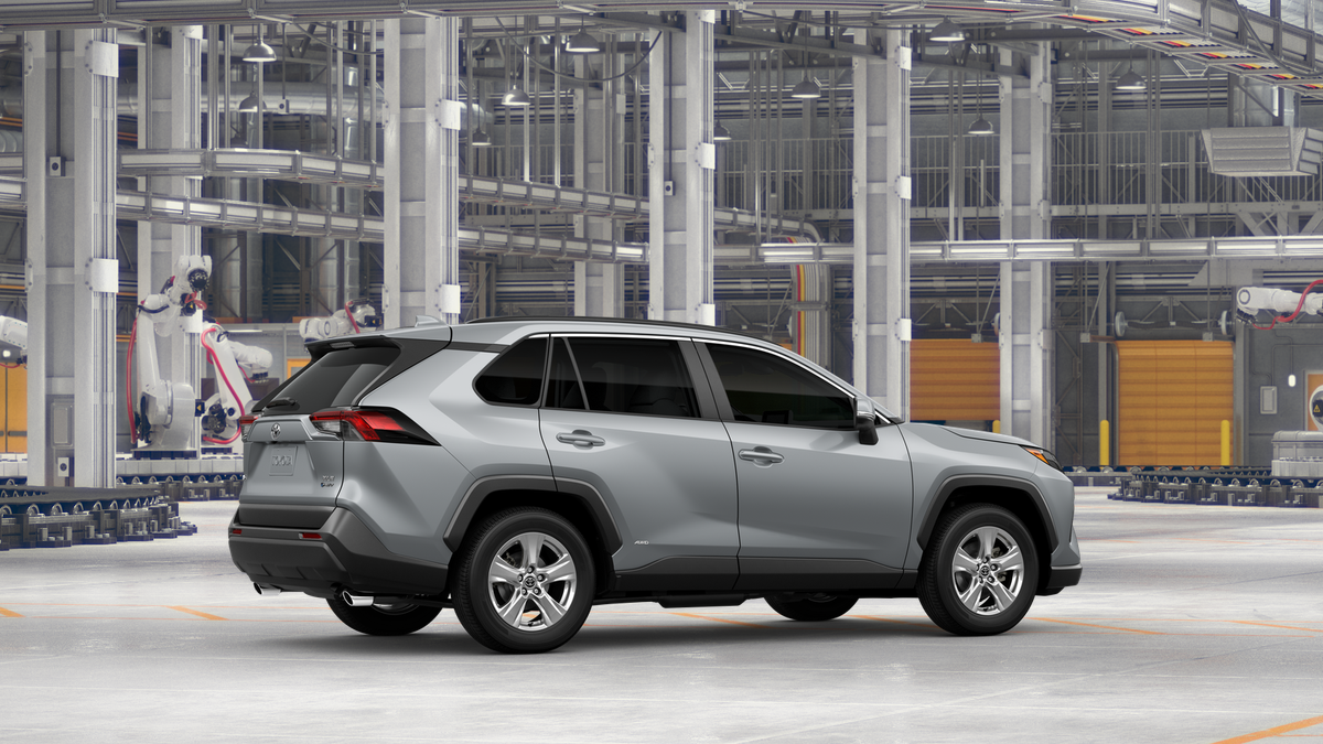 2025 Toyota RAV4 Hybrid XLE photo 7