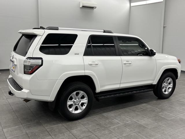 2023 Toyota 4Runner SR5 photo 2