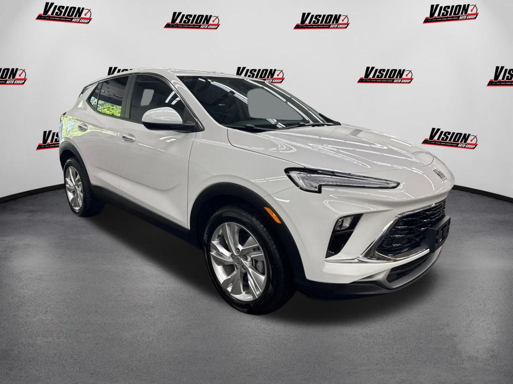 2024 Buick Encore GX Preferred photo 3