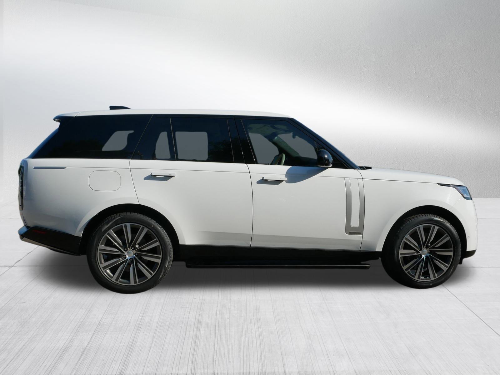 2023 Land Rover Range Rover Autobiography photo 2