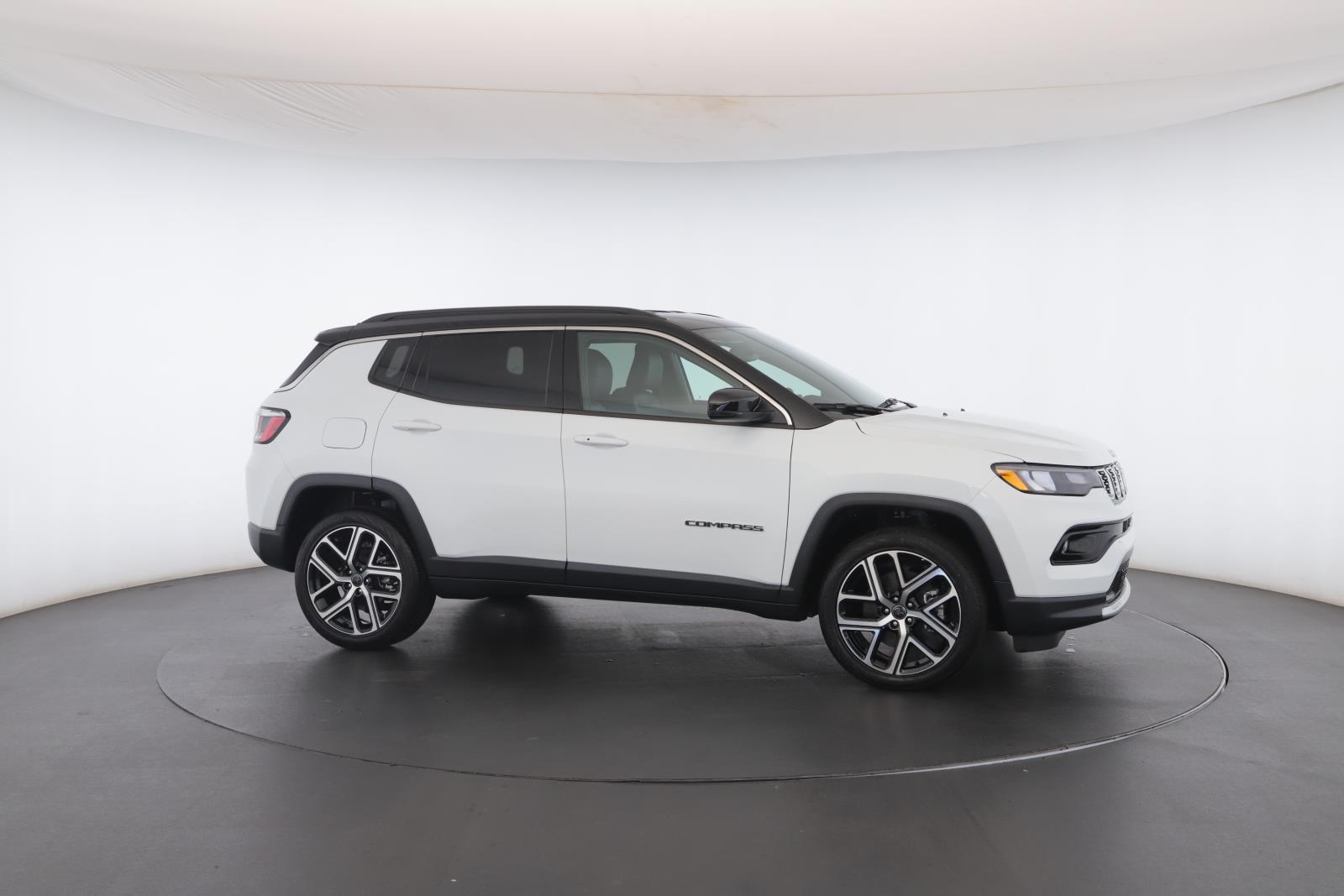 2025 Jeep Compass Limited photo 29