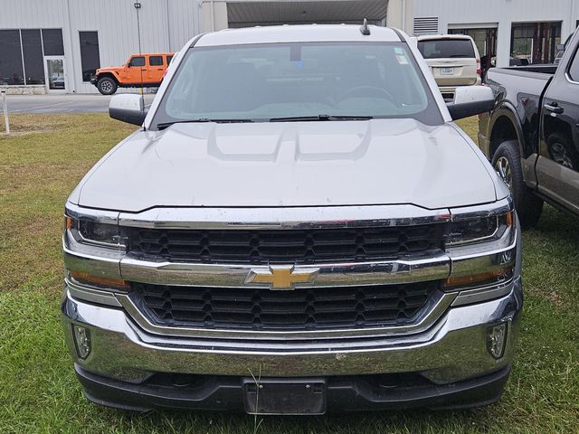2018 Chevrolet Silverado 1500 LT photo 2