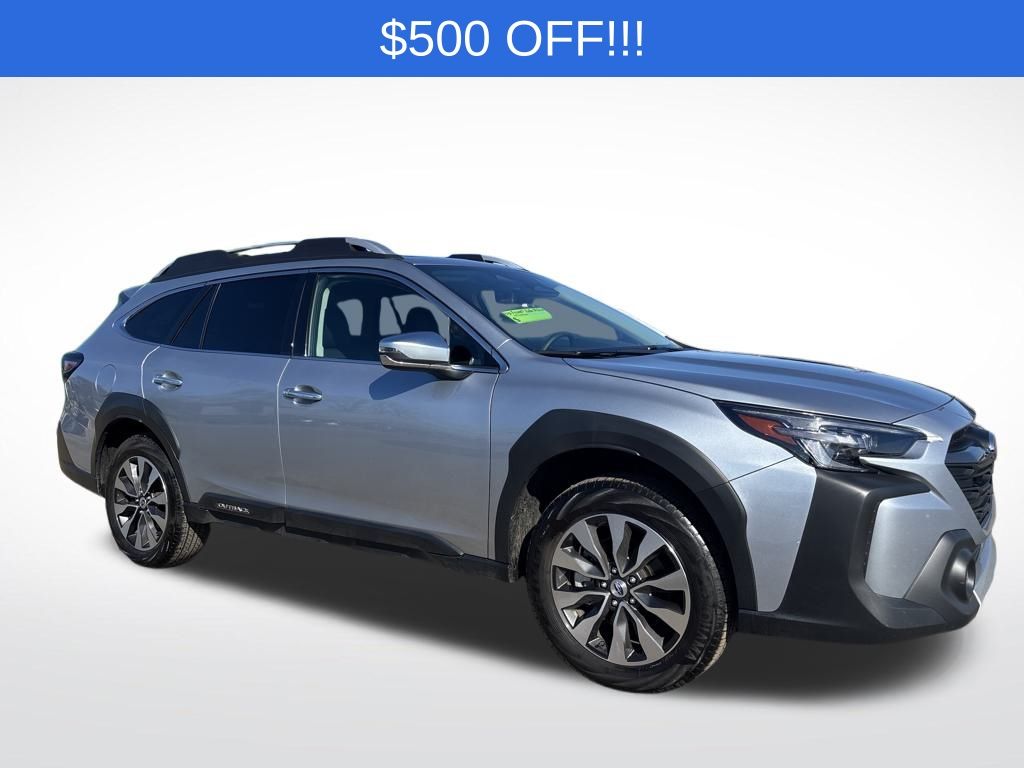 2025 Subaru Outback Touring's photo