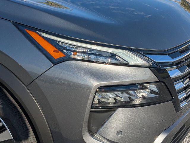 2025 Nissan Rogue SL photo 8