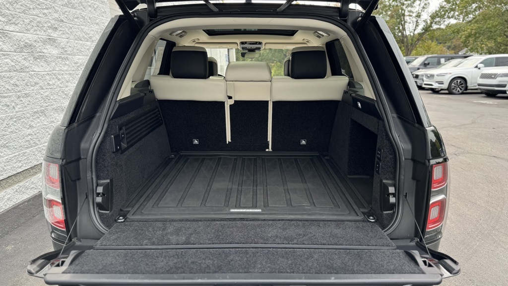 2019 Land Rover Range Rover SuperCharged photo 21