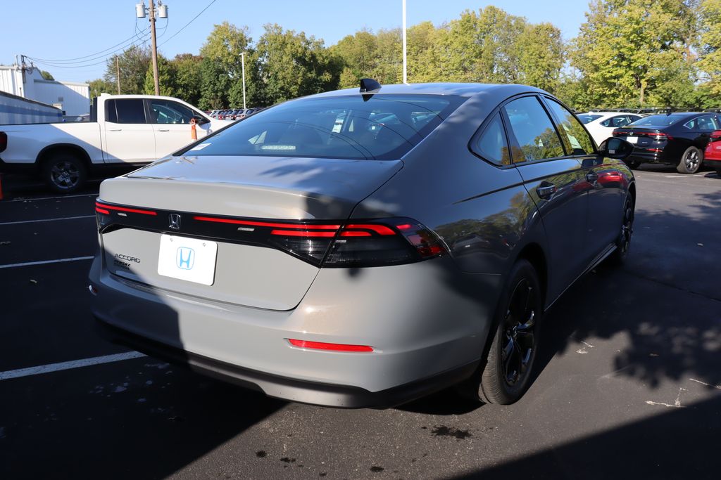 2025 Honda Accord SE photo 3