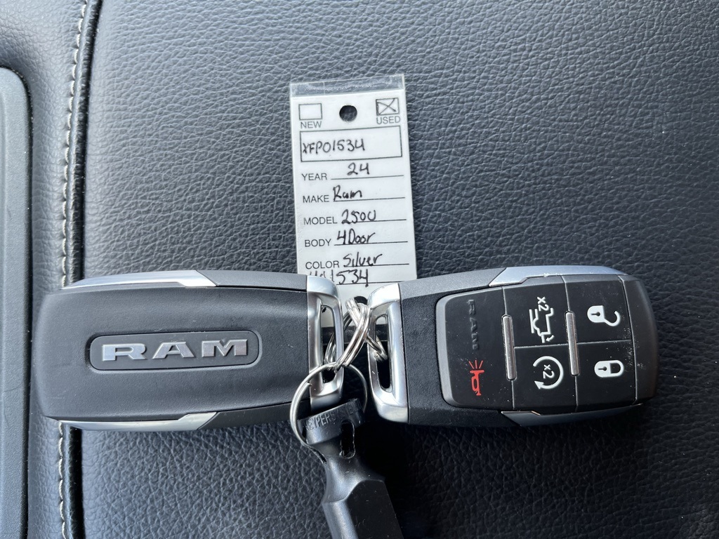 2024 Ram 2500 Laramie photo 2