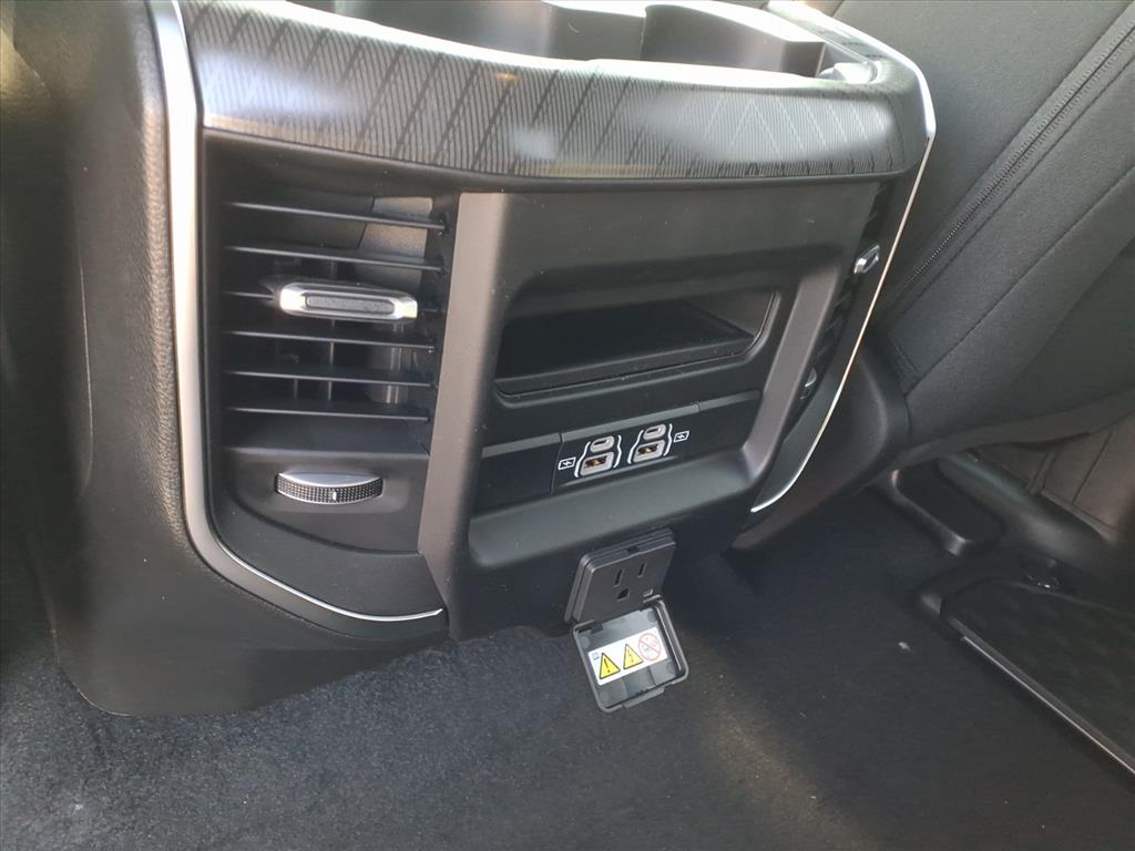 2026 Ram 1500 Big Horn photo 4