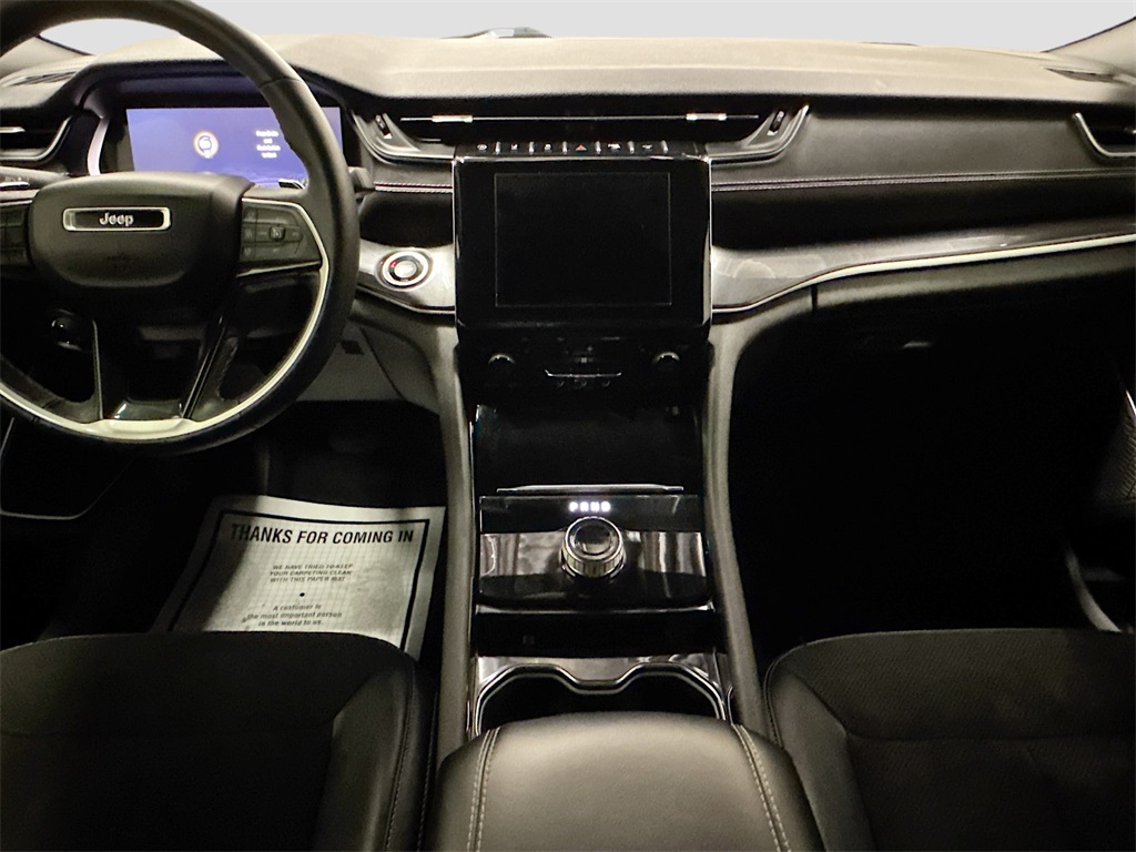 2021 Jeep Grand Cherokee Altitude photo 14