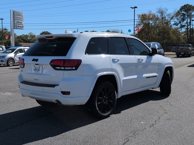 2021 Jeep Grand Cherokee Laredo X photo 3