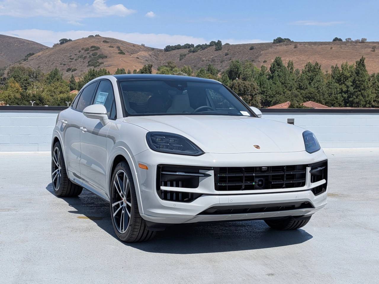 2026 Porsche Cayenne Coupe S photo 6