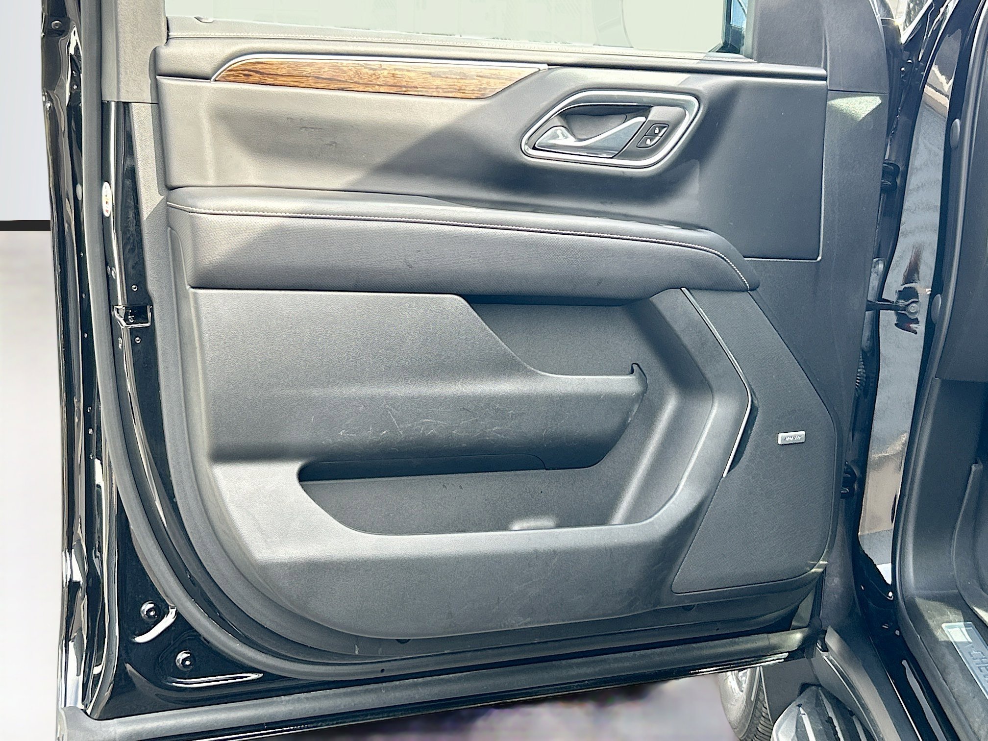 2023 Chevrolet Tahoe Premier photo 14