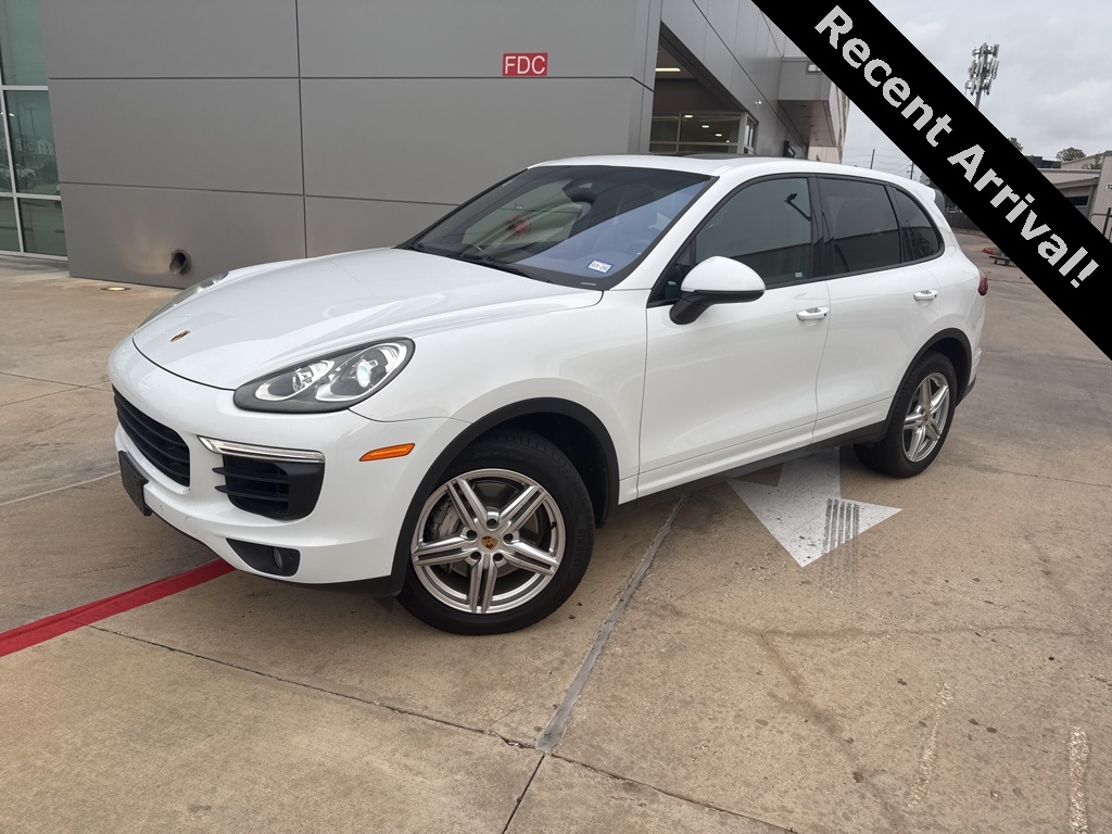 2016 Porsche Cayenne S's photo