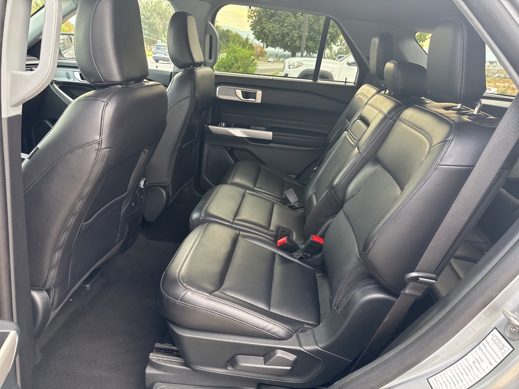 2023 Ford Explorer Limited photo 16