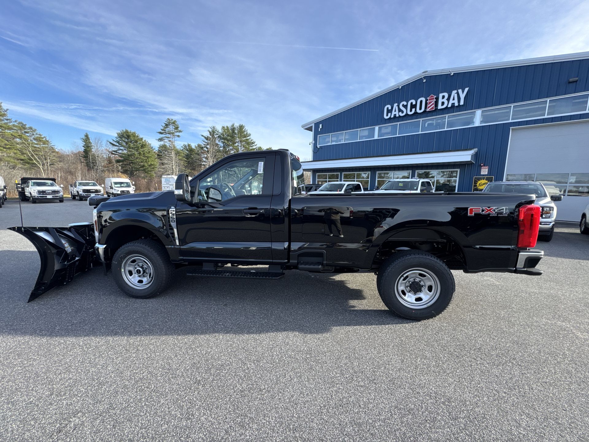 2026 Ford F-350 Super Duty XL's photo