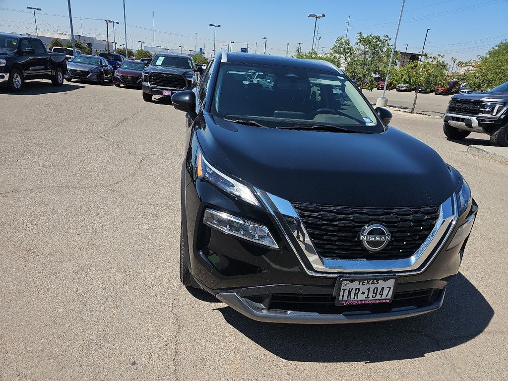 2023 Nissan Rogue SL photo 7